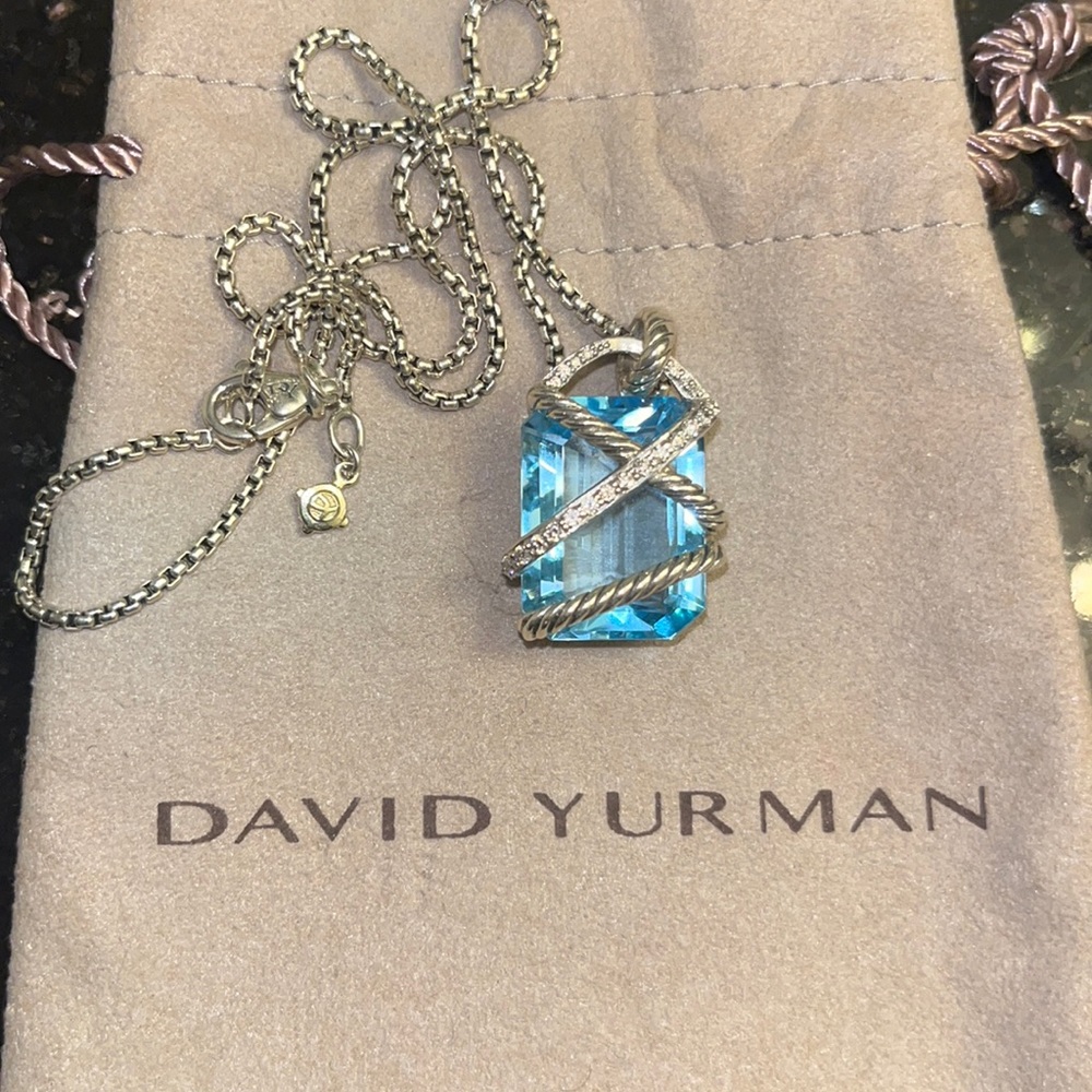 David Yurman RARE cable wrapped blue topaz . Large.